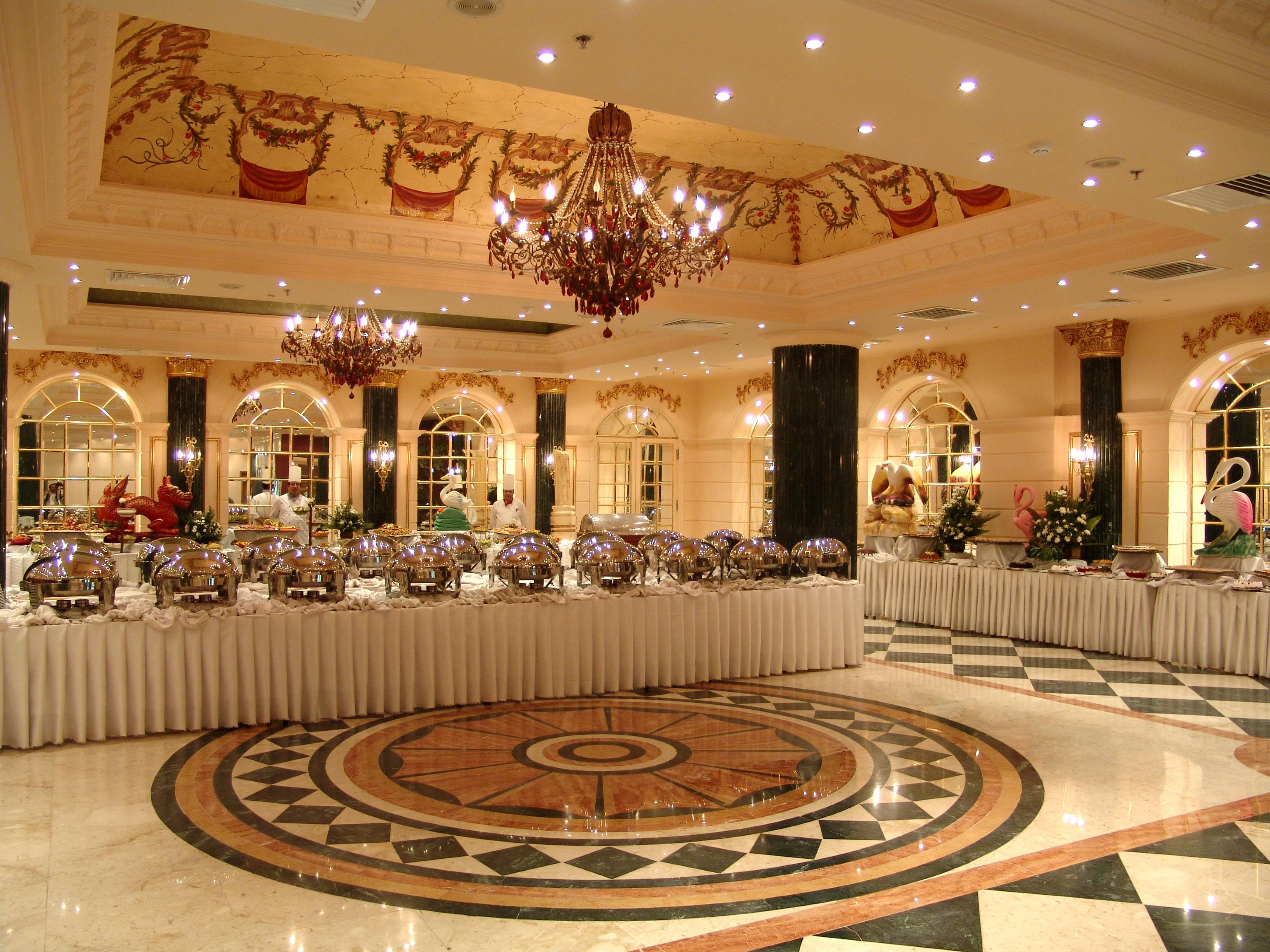 Pyramisa Suites Hotel Cairo Giza Ngoại thất bức ảnh The ballroom of the hotel