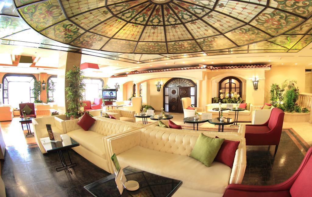Pyramisa Suites Hotel Cairo Giza Ngoại thất bức ảnh The lobby of the hotel