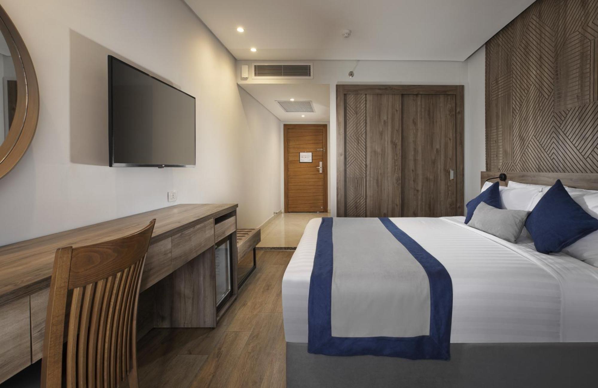 Pyramisa Suites Hotel Cairo Giza Ngoại thất bức ảnh A room at the hotel